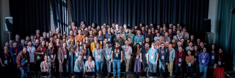 Group picture of conference attendees